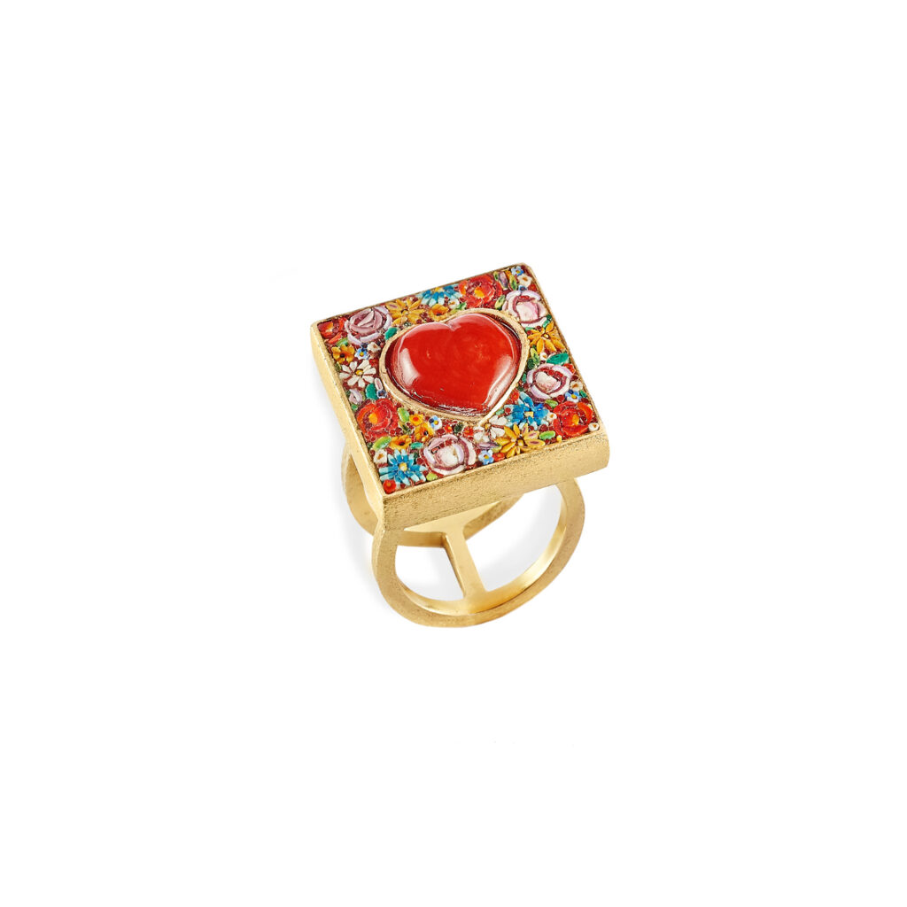 Frida Ring front view