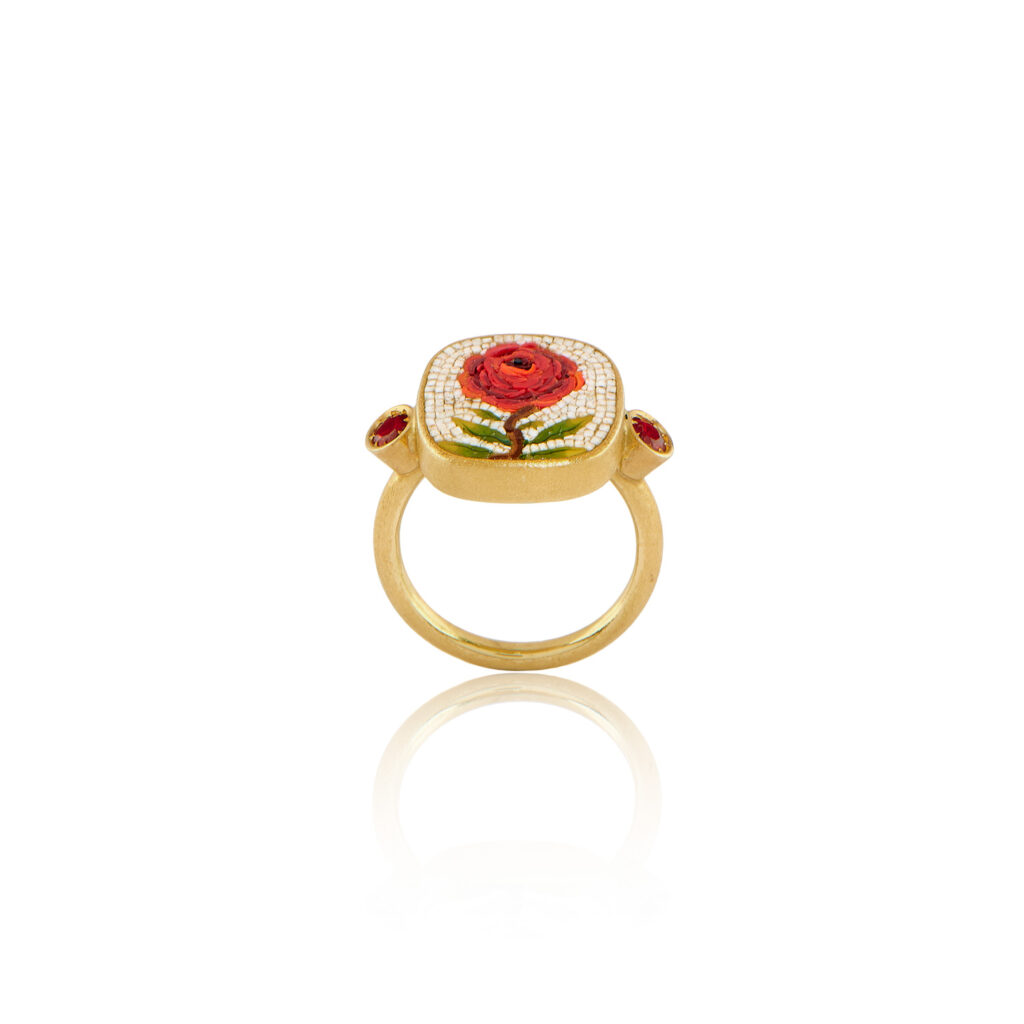 Rosae Ring front view
